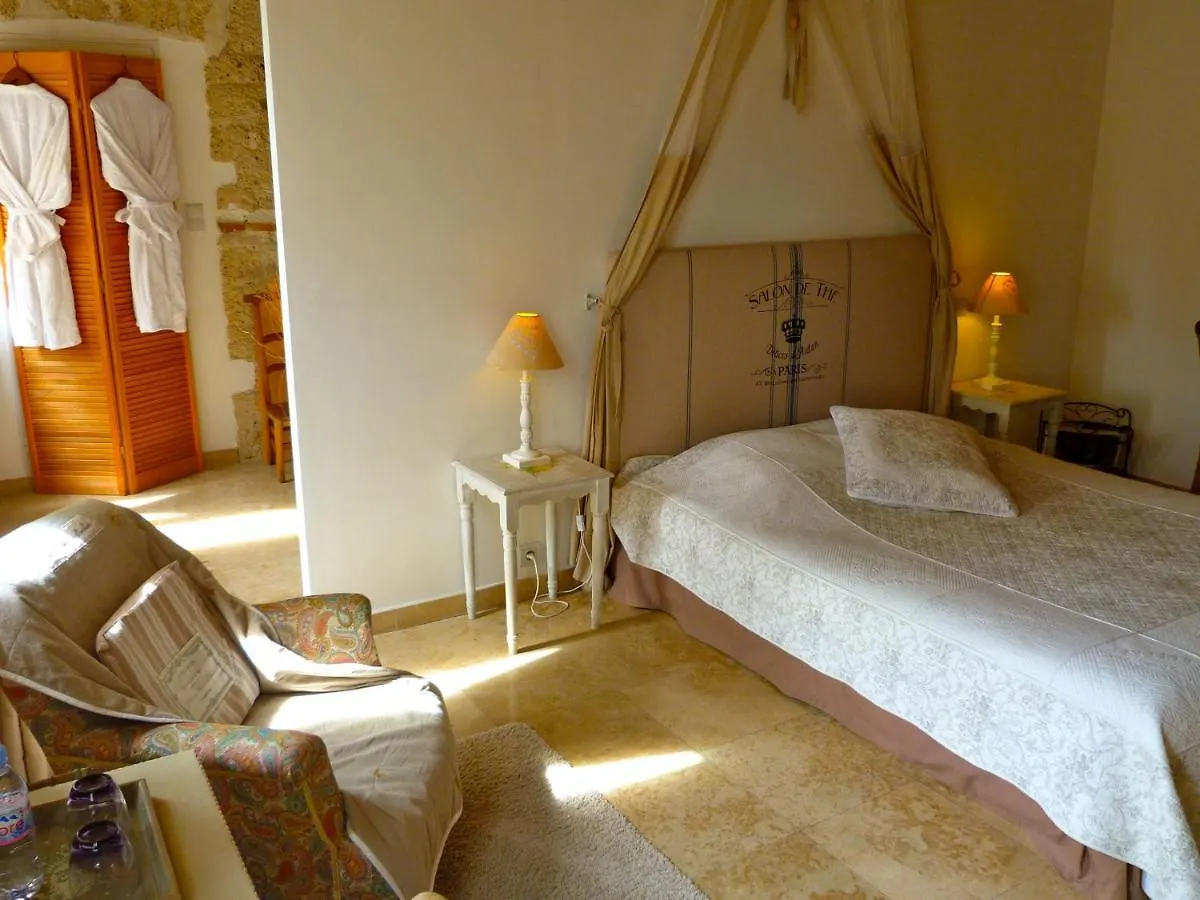 Bed and Breakfast Domaine Du Manoir Les Avenières 5*,  Frankreich